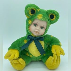 Show Stoppers Babes in the Wild Series Froggy Plush Toy Porcelain Face Frog Blue